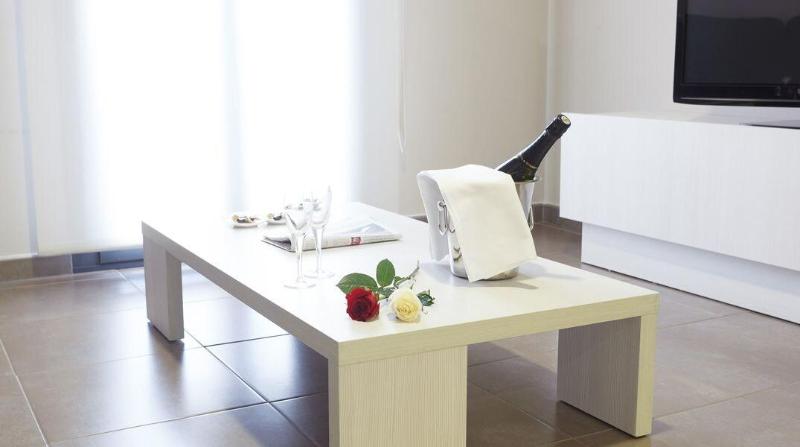 Aparthotel Meseguer image