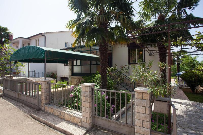 Felix Residence image