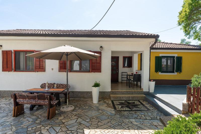 Felix Residence image