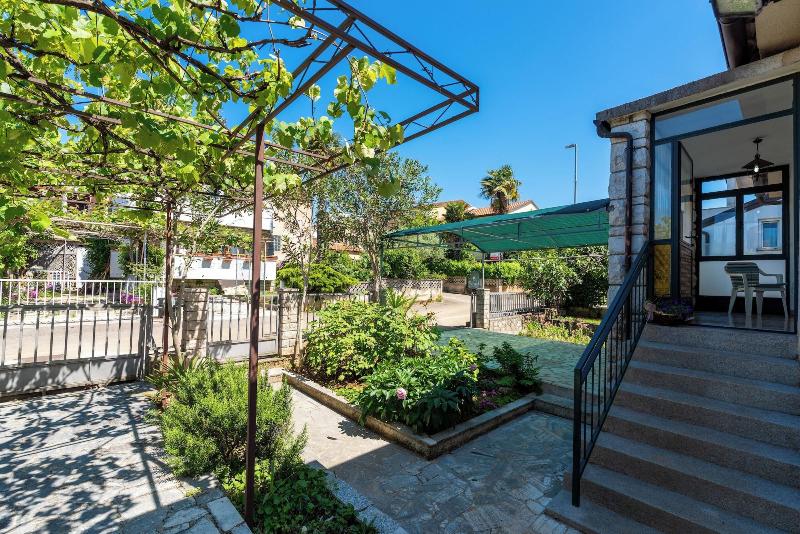 Felix Residence image
