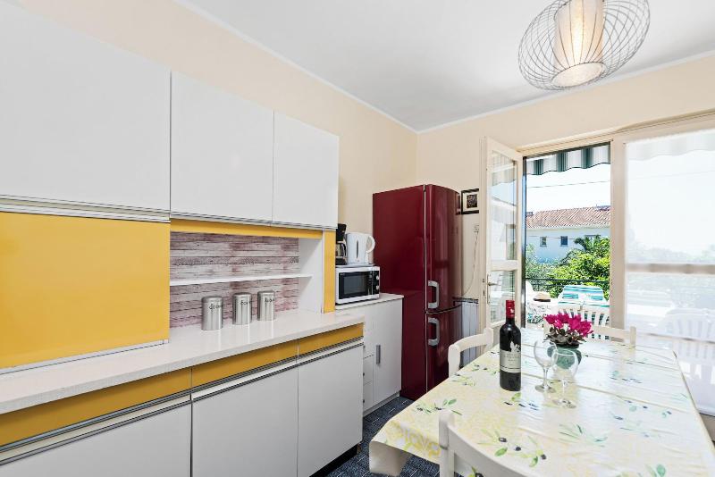 Felix Residence image