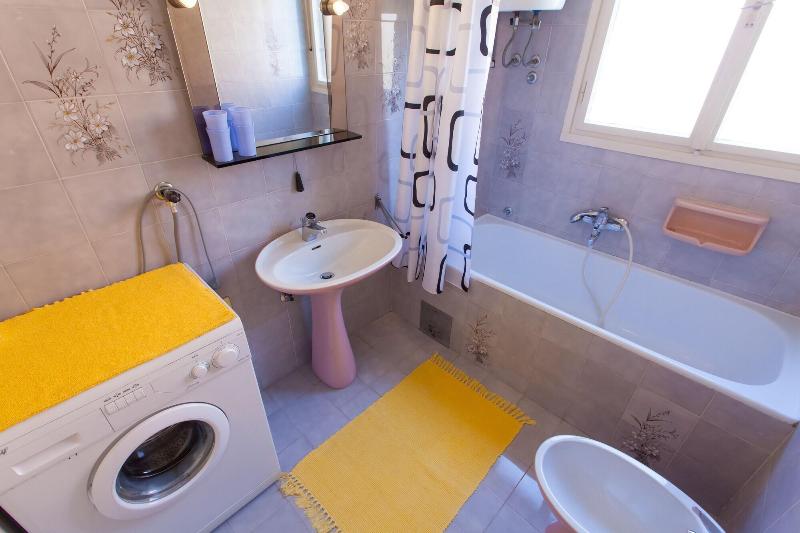 Felix Residence image