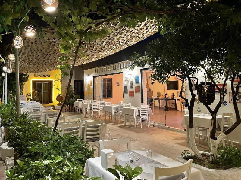 Esmana Otel image