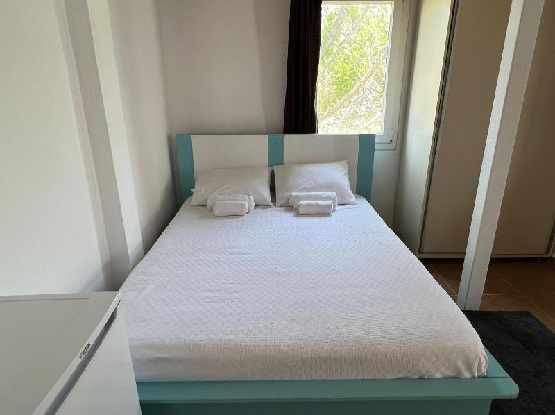 Esmana Otel image