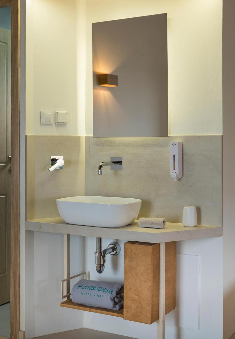 Pantanassa Villas image