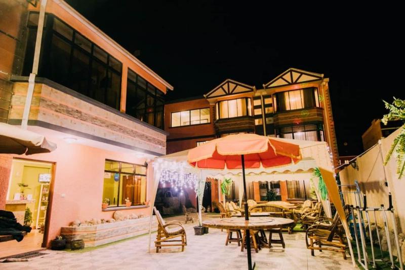 Las Tholas Hotel — general view