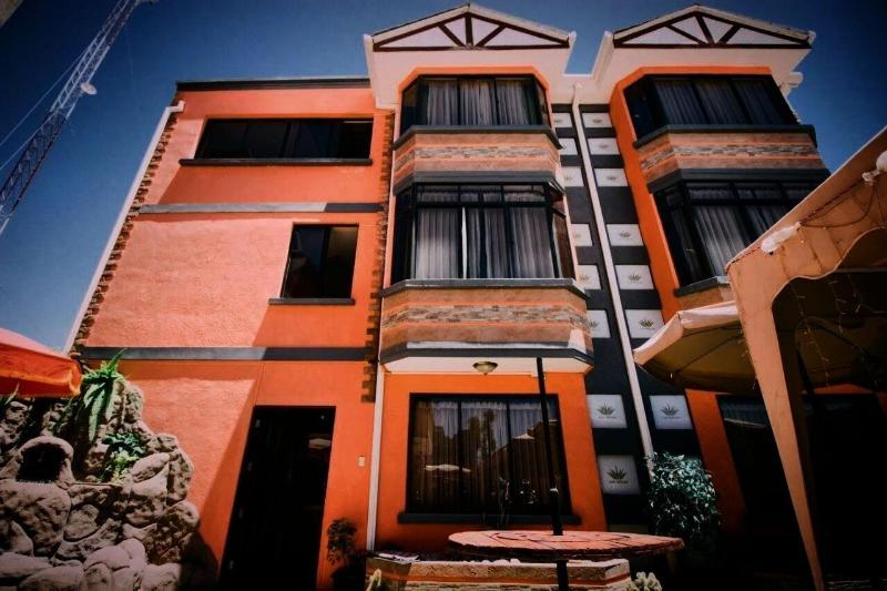 Las Tholas Hotel — general view