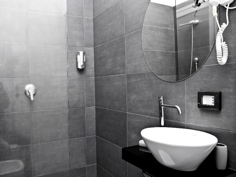 B B Siracusa image