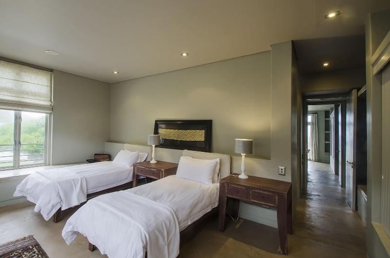 10 Elf Beach House 5