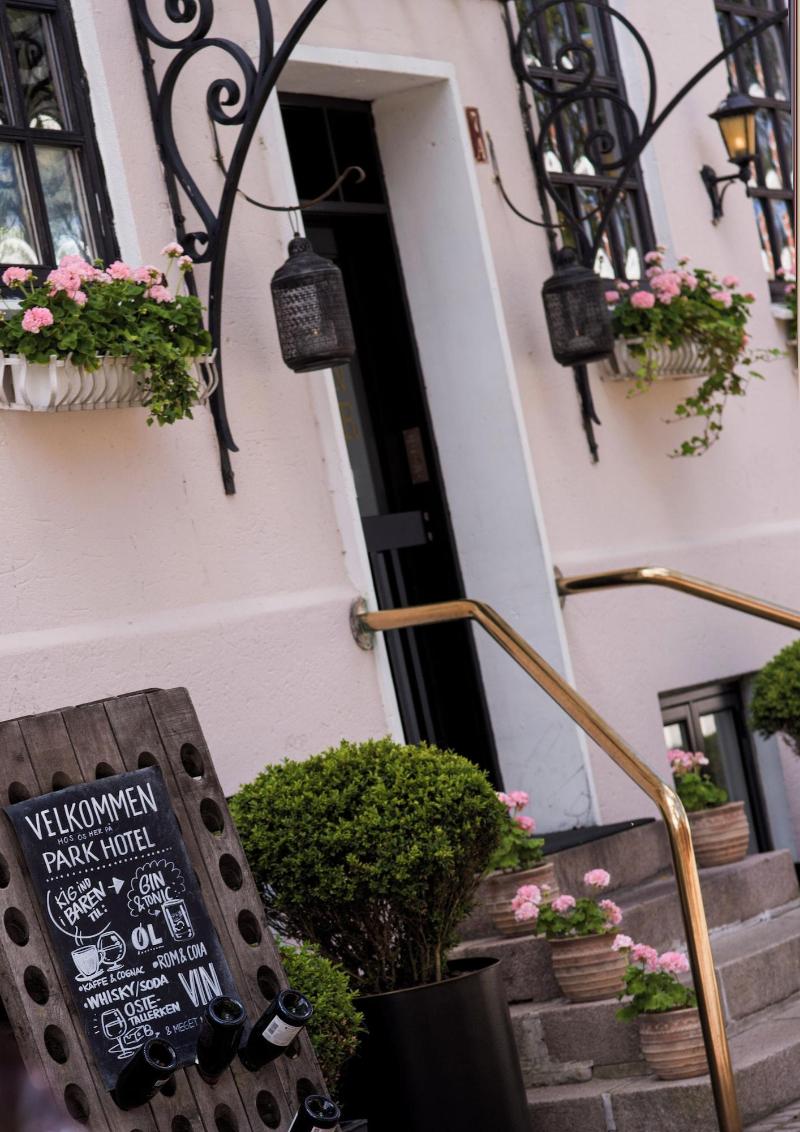 Park Hotel image