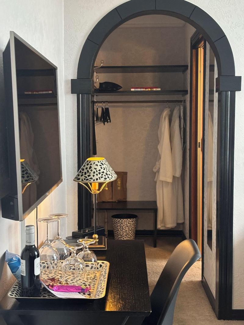 Park Hotel image