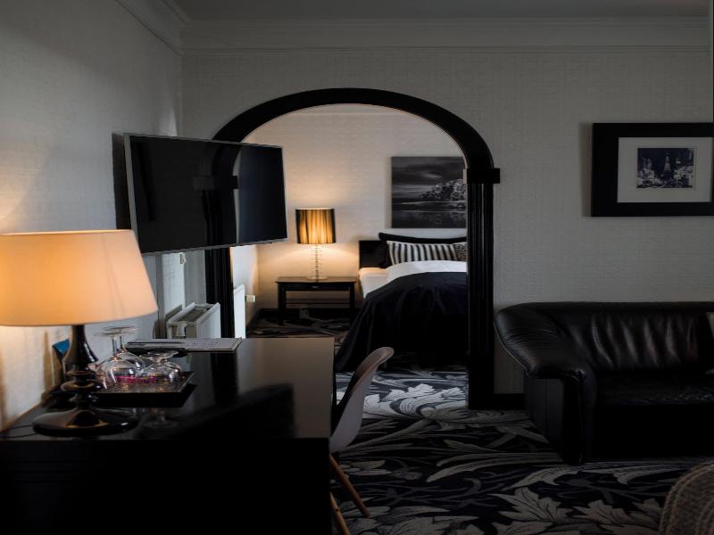 Park Hotel image