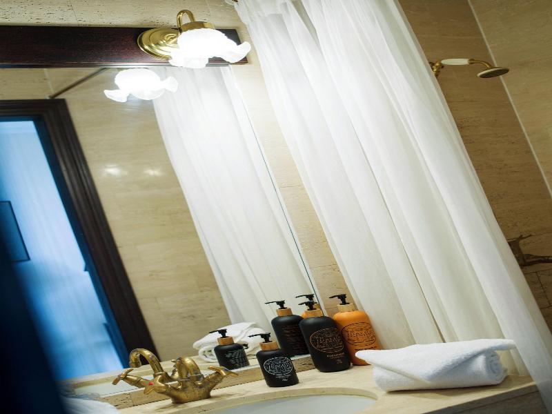 Park Hotel image
