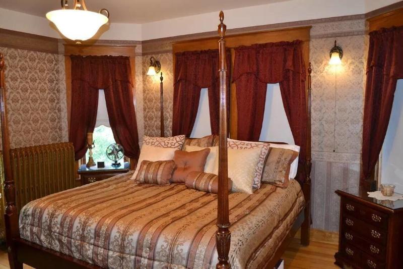 The Conner House B B image