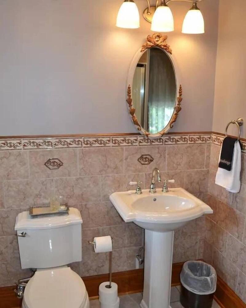 The Conner House B B image