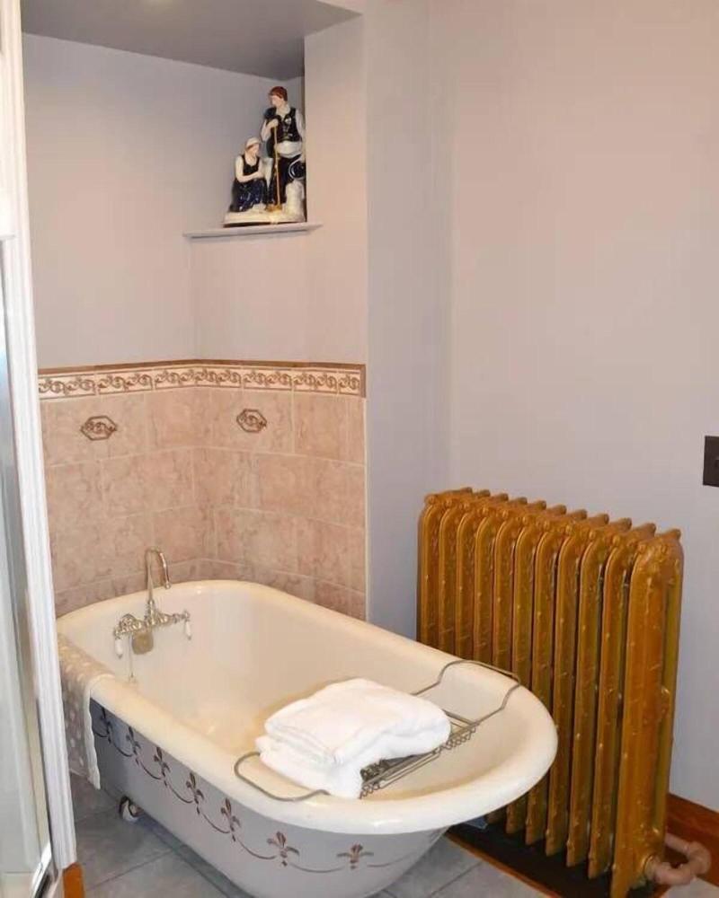 The Conner House B B image