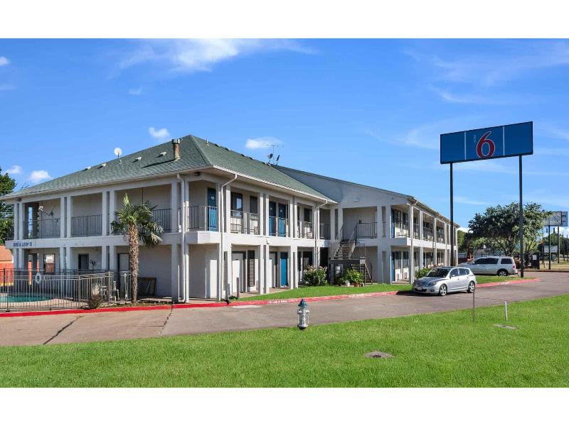 Motel 6 Irving - Loop 12 GA image