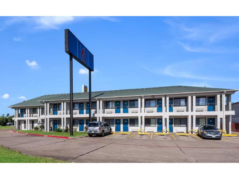 Motel 6 Irving - Loop 12 GA image