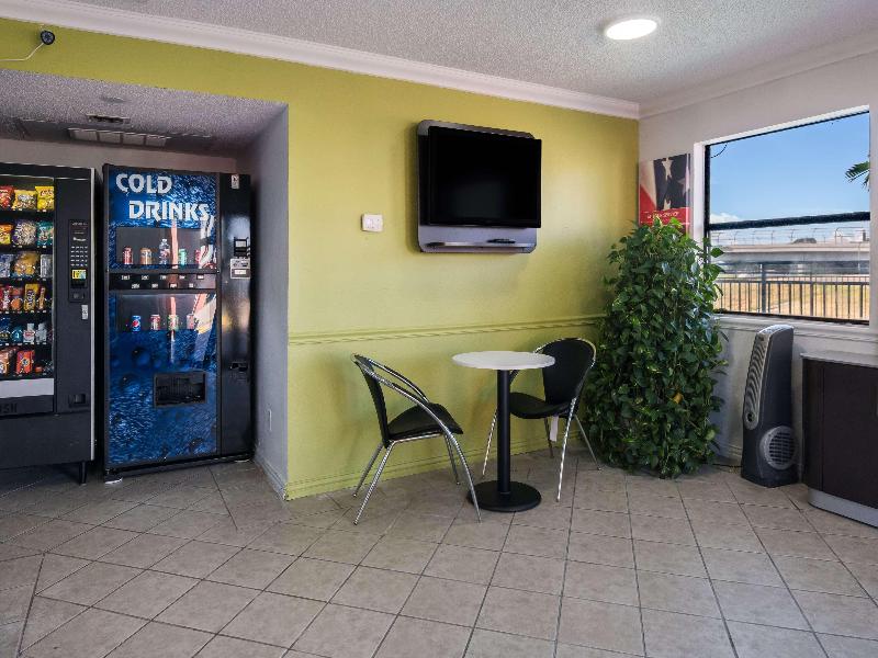 Motel 6 Irving - Loop 12 GA image
