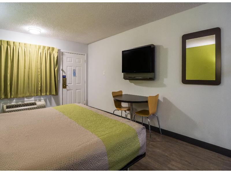 Motel 6 Irving - Loop 12 GA image