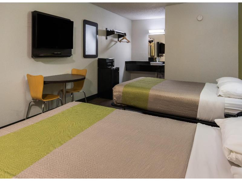 Motel 6 Irving - Loop 12 GA image