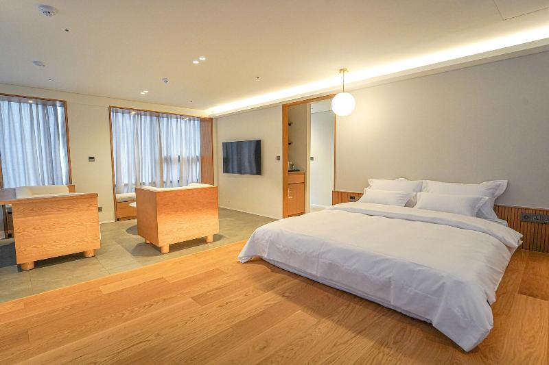 Hotel Ground27 image