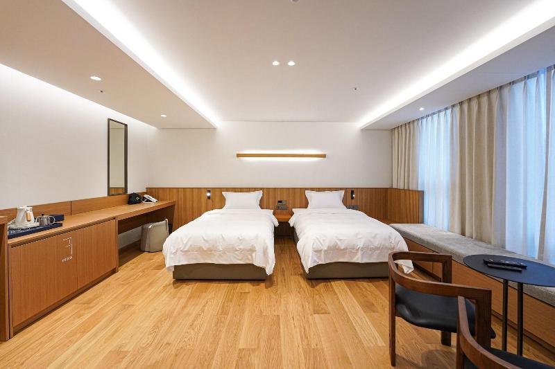 Hotel Ground27 image