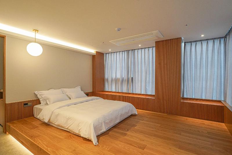 Hotel Ground27 image