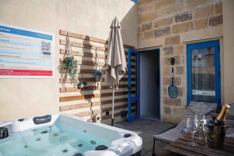 Mandera S Boutique Suites Dorms image