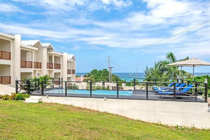 Nianna Coral Bay Splendid Townhouse 4 image