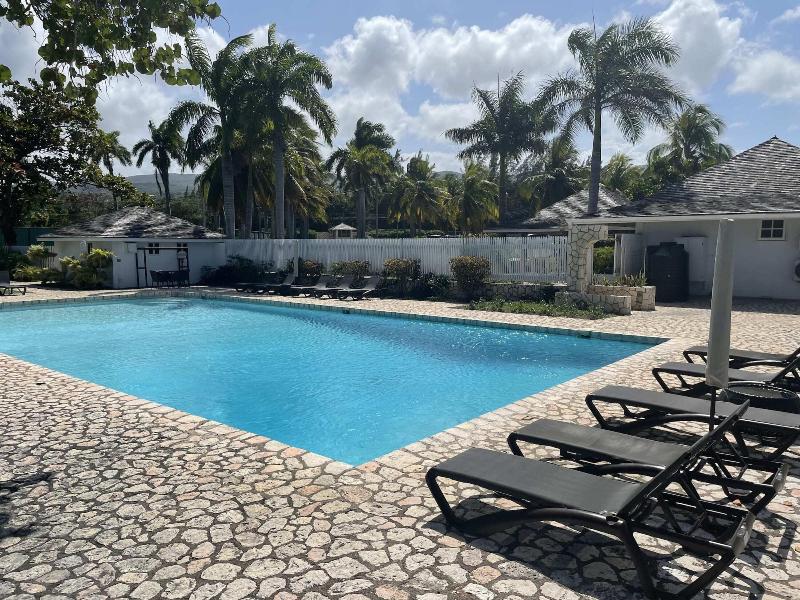 Nianna Coral Bay Splendid Townhouse 4 image