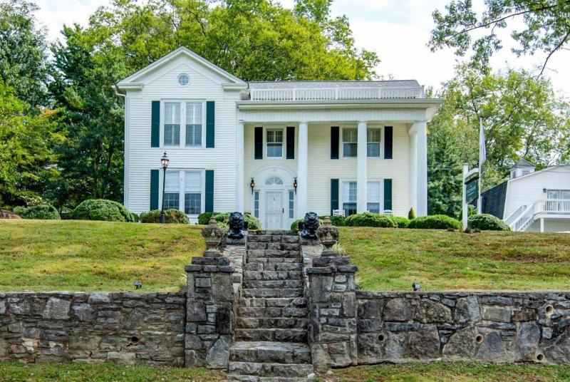 Tolley House image