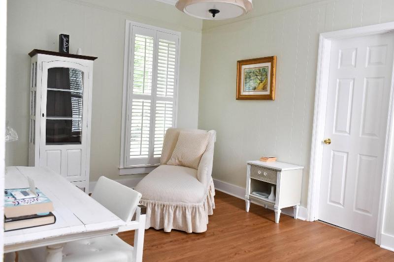 Tolley House image