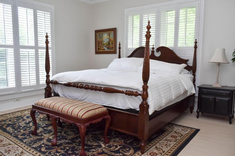 Tolley House image