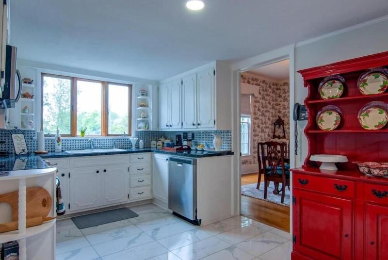 Tolley House image