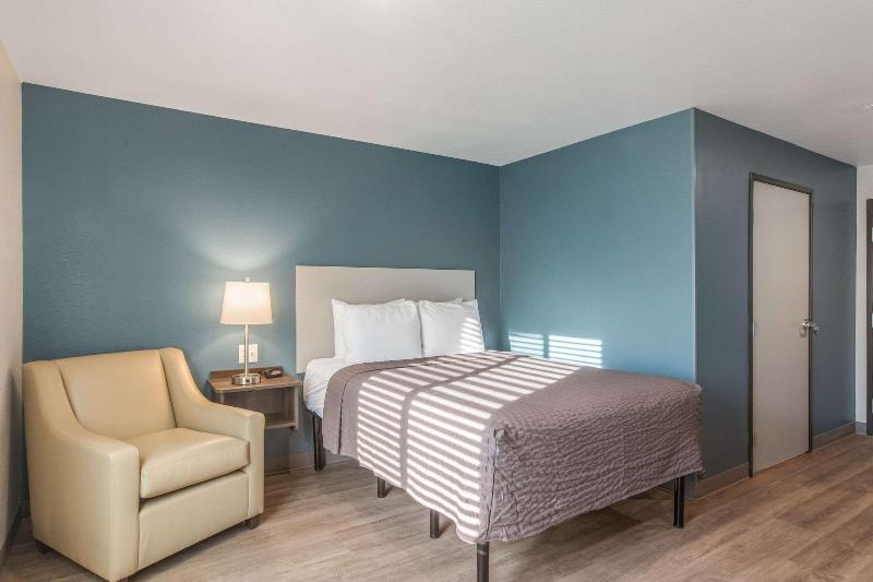 Woodspring Suites Atlanta Mcdonough image