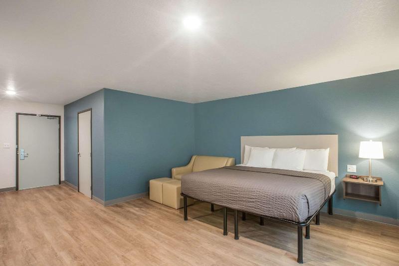 Woodspring Suites Atlanta Mcdonough image