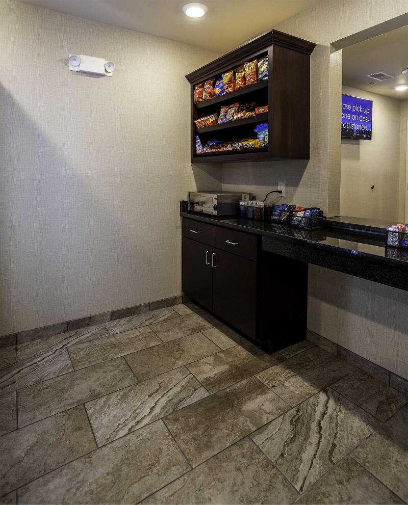 Cobblestone Inn Suites Brookville image 6