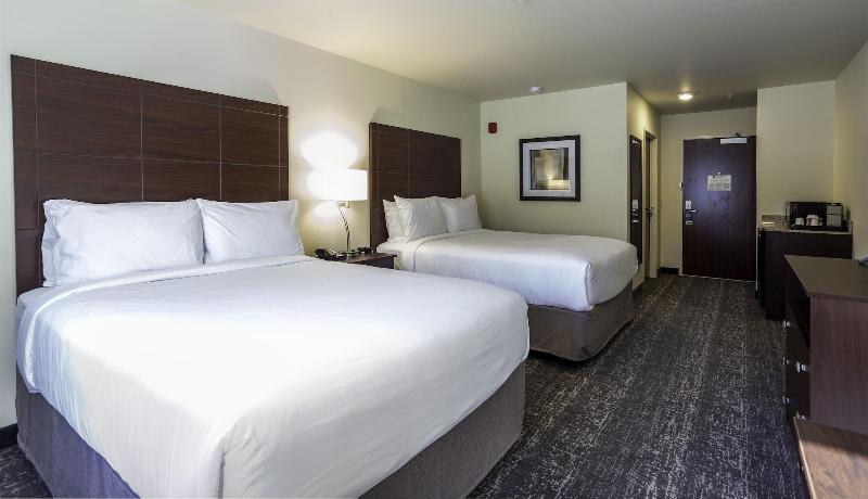Cobblestone Inn Suites Brookville image 9