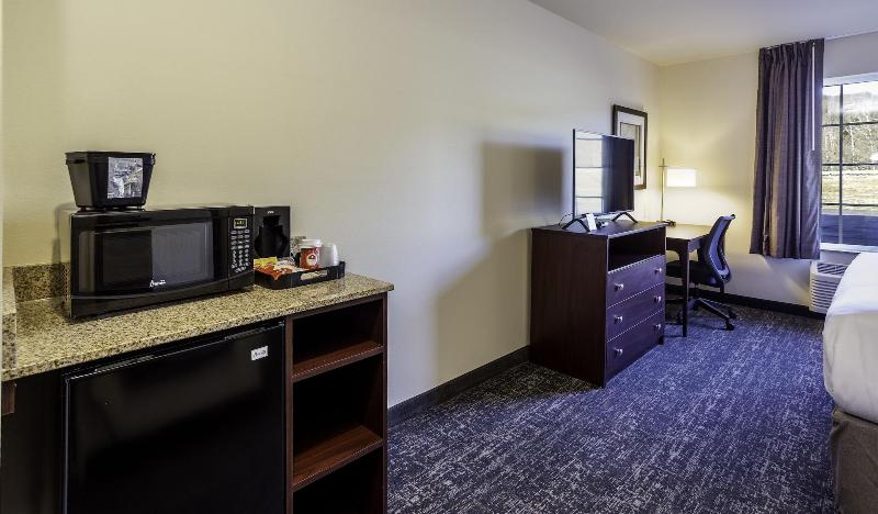 Cobblestone Inn Suites Brookville image 4