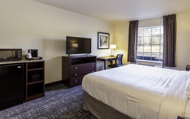 Cobblestone Inn Suites Brookville image