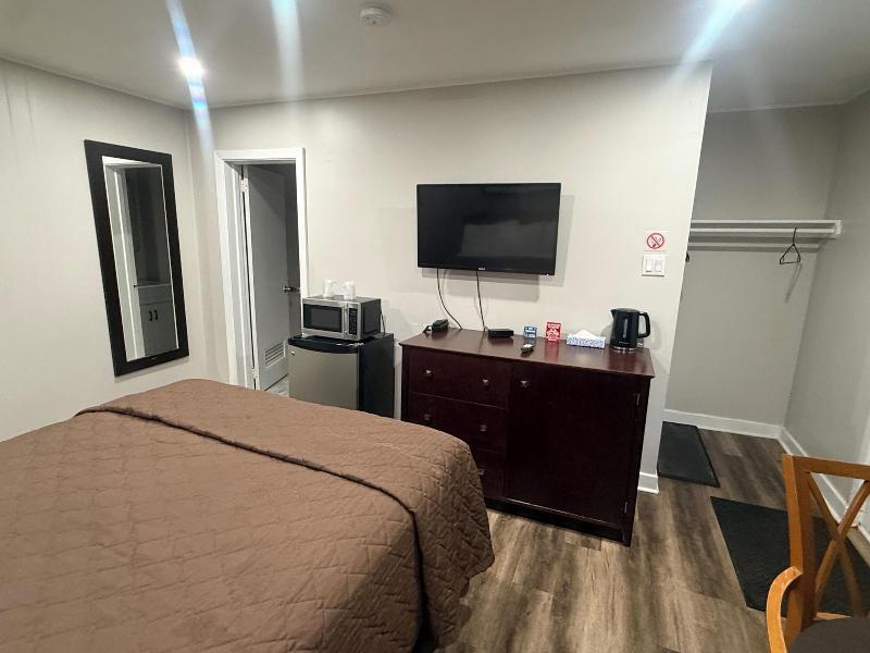 Nites Inn Motel image