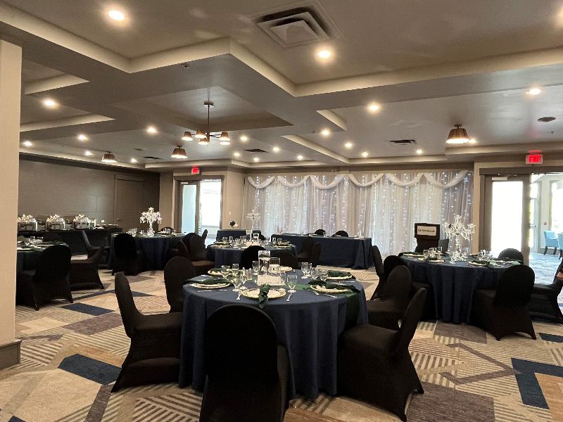 Sandman Hotel & Suites Regina image