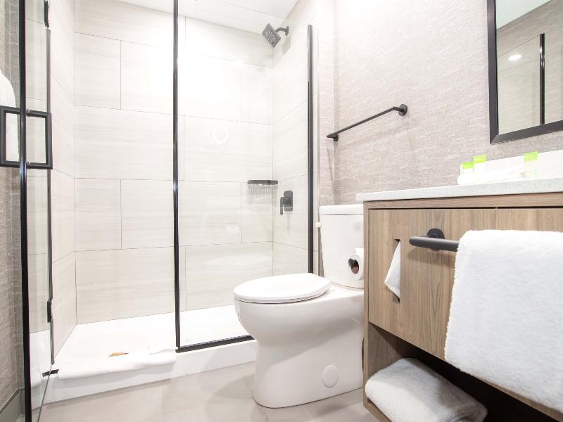 Sandman Hotel & Suites Regina image