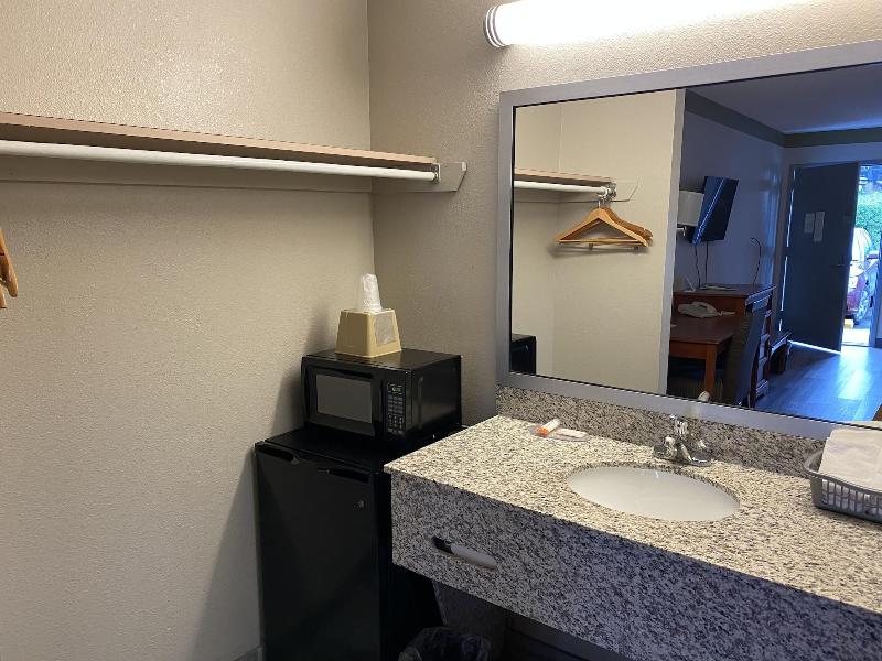 Cabarrus Inn image