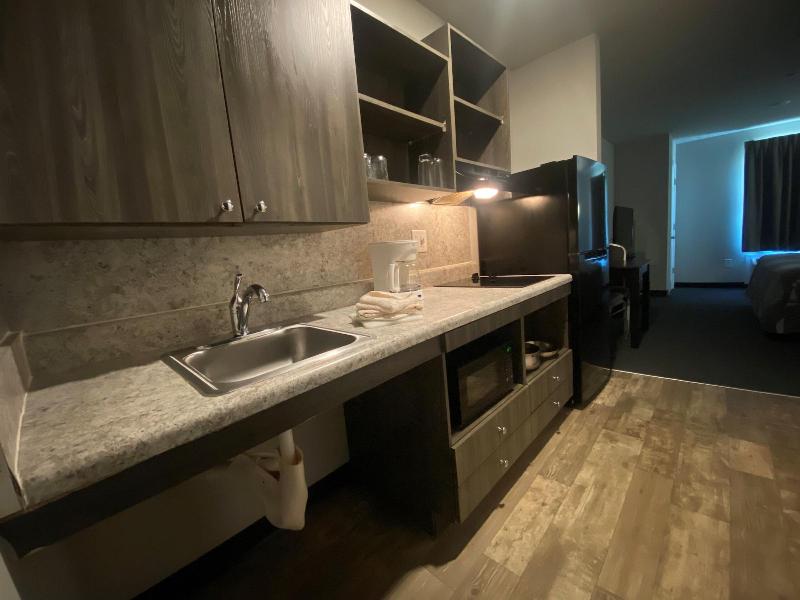 WoodSpring Suites Atlanta Airport image