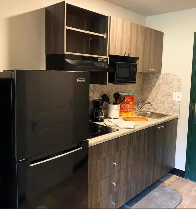 WoodSpring Suites Atlanta Airport image