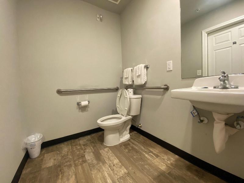WoodSpring Suites Atlanta Airport image