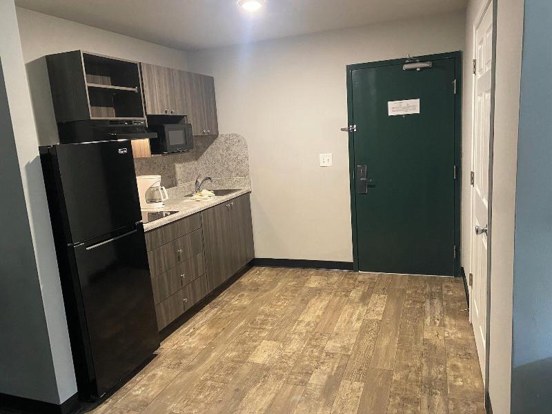 WoodSpring Suites Atlanta Airport image
