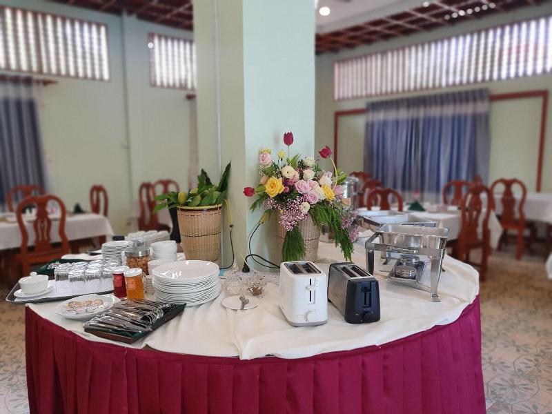 Sam Moon S Hotel Angkor Wooden House image
